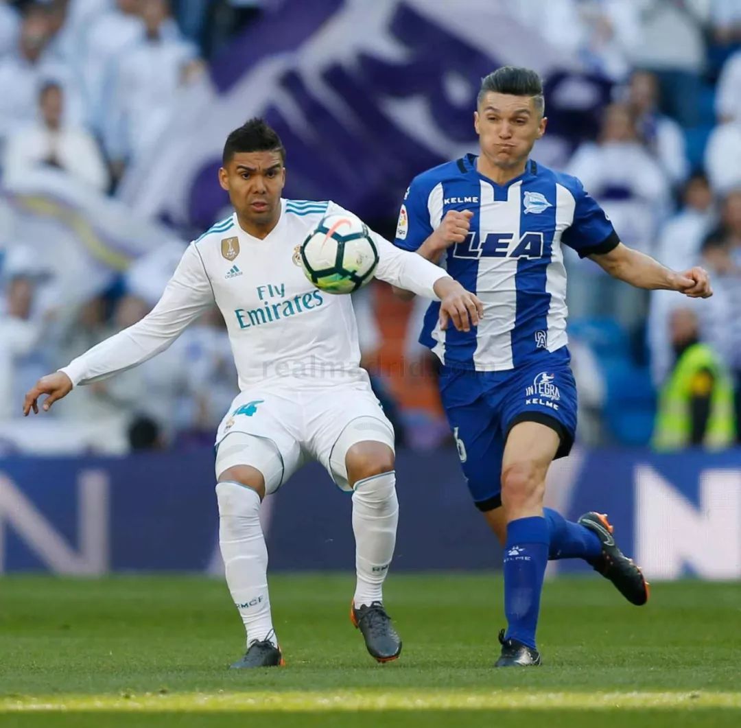 开云体育APP下载-阿拉维斯客场大胜对手保持领跑